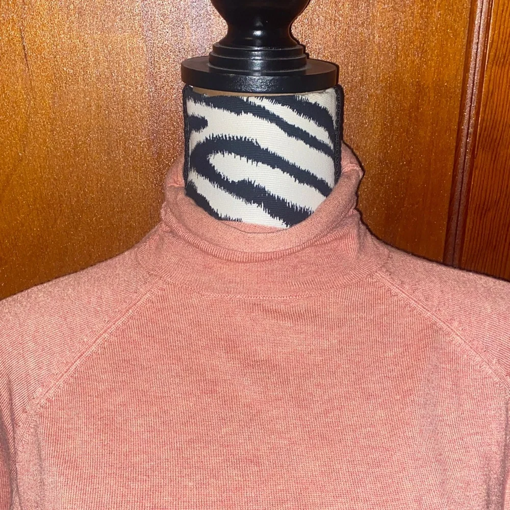 April Cornell Coral turtle neck sweater size medium